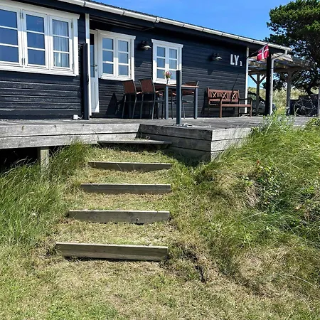 Summer House With Wilderness Bath Near Henne *